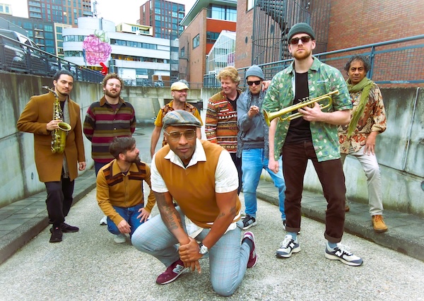 In de X: SWING - LIQUID SUN ORCHESTRA pompende funky afrobeat